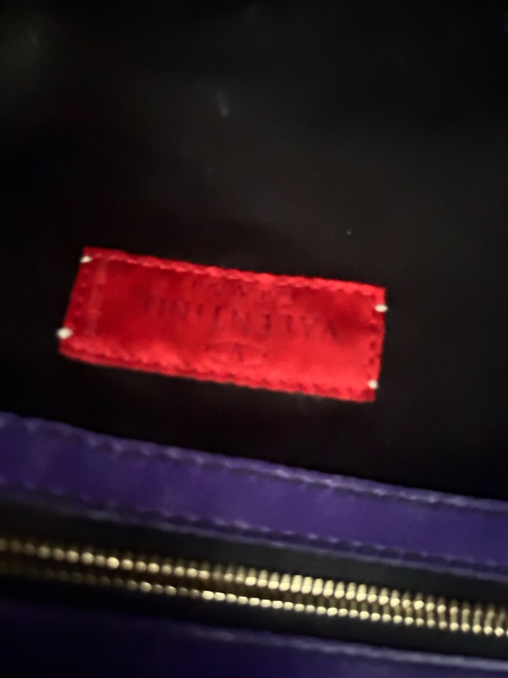 Purple Studded Valentino bag ASO Jenny Humphrey - Picture 15 of 16
